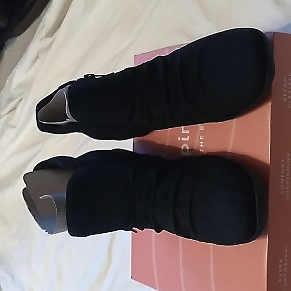 NIB Womens Easy Spirit black suede ALETA3 short boots Size 12 - Picture 3 of 12